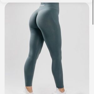 New Alphalete amplify leggings size xs